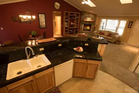 17000 Glendale Rd, Bend, OR 97707 photo 8