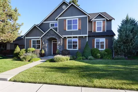 61397 Fairfield Dr, Bend, OR 97702 photo 2