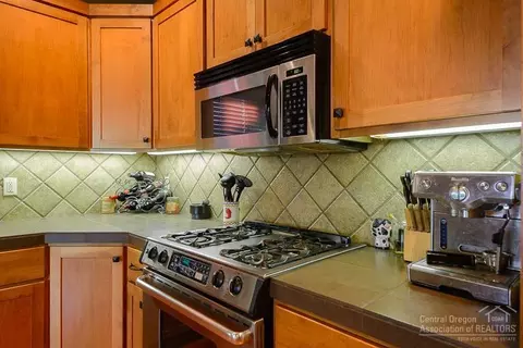 61434 Linton Loop, Bend, OR 97702 photo 4