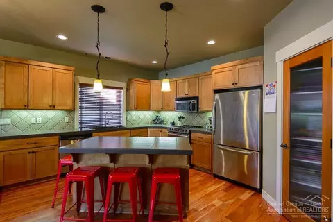 61434 Linton Loop, Bend, OR 97702 photo 3