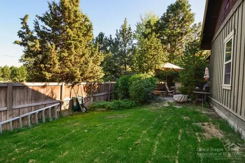 61434 Linton Loop, Bend, OR 97702 photo 13