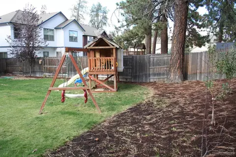 20173 Lora Ln, Bend, OR 97702 photo 23