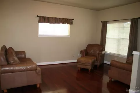 20173 Lora Ln, Bend, OR 97702 photo 4