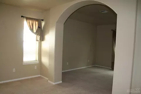20173 Lora Ln, Bend, OR 97702 photo 17