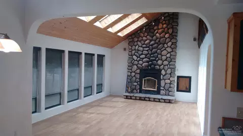 16048 Dawn Rd, La Pine, OR 97739 photo 5