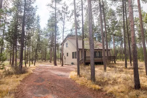 17421 Killdeer Dr, Bend, OR 97707 photo 1