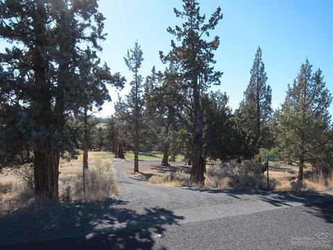 21121 Robin Ave, Bend, OR 97703 photo 1