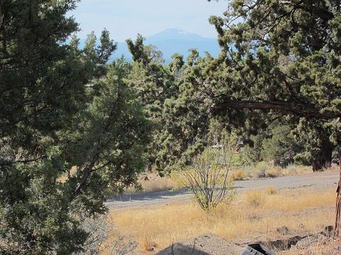 21121 Robin Ave, Bend, OR 97703 photo 3