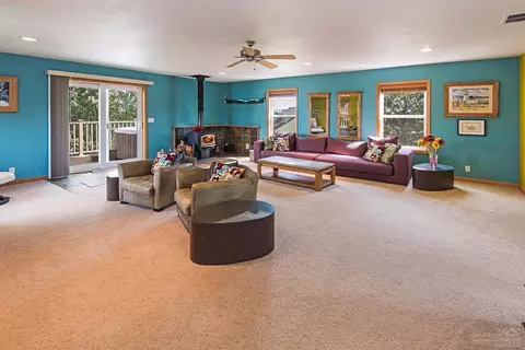 21485 Bradetich Loop, Bend, OR 97701 photo 10