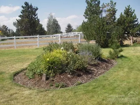 21485 Bradetich Loop, Bend, OR 97701 photo 22