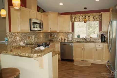 25221 Deer Ln, Bend, OR 97701 photo 2