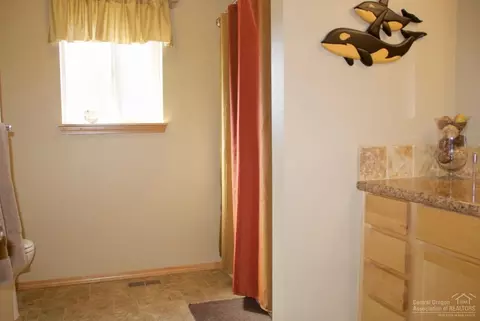 25221 Deer Ln, Bend, OR 97701 photo 16