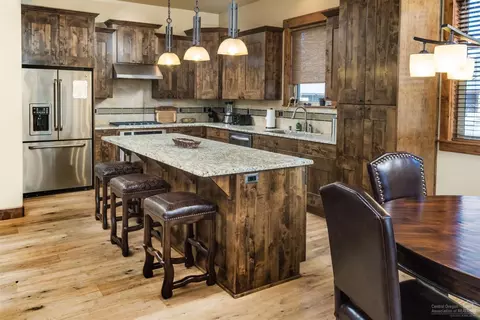 60448 Snap Shot Loop, Bend, OR 97702 photo 4