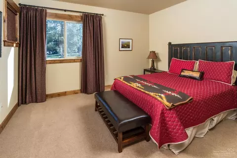 60448 Snap Shot Loop, Bend, OR 97702 photo 15