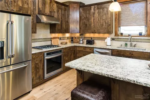 60448 Snap Shot Loop, Bend, OR 97702 photo 5