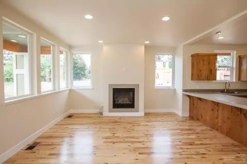 63370 Clearstone Dr, Bend, OR 97703 photo 3