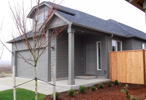 21141 Thomas Dr, Bend, OR 97702 photo 2