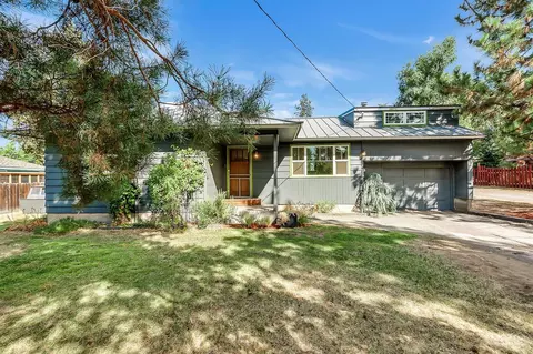 1838 NE 7th St, Bend, OR 97701 photo 2