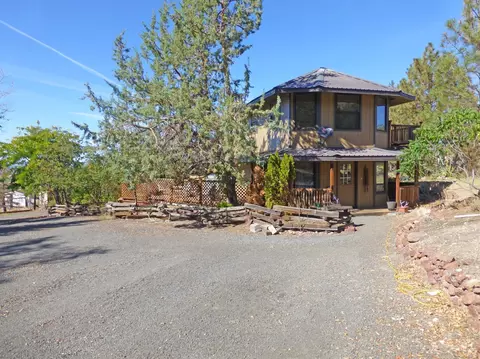 4404 SW Smith Ln, Culver, OR 97734 photo 1
