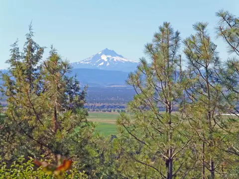 4404 SW Smith Ln, Culver, OR 97734 photo 2
