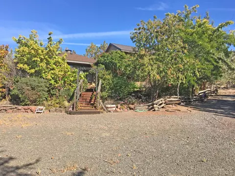 4404 SW Smith Ln, Culver, OR 97734 photo 3