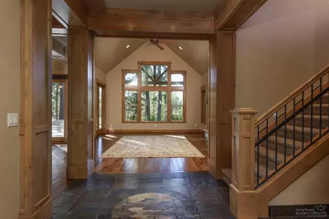 56431 Fireglass Loop, Bend, OR 97707 photo 2