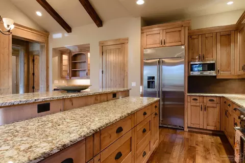 56431 Fireglass Loop, Bend, OR 97707 photo 8