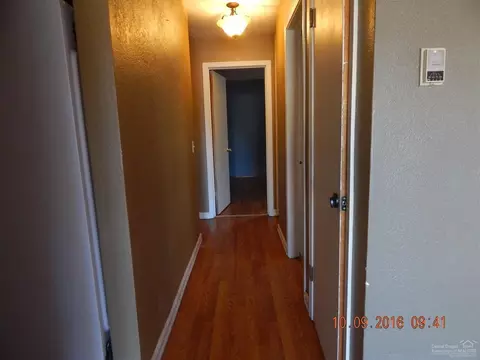 904 NE 8th St, Bend, OR 97701 photo 11