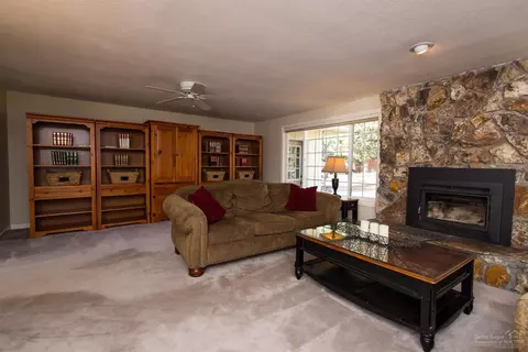 20135 Mathers Rd, Bend, OR 97703 photo 3