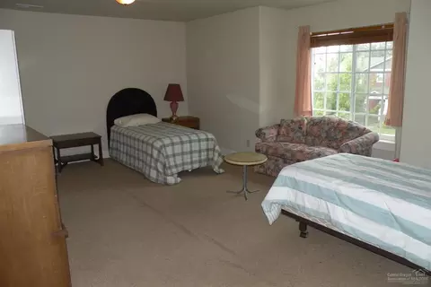 21331 Pecoraro Loop, Bend, OR 97701 photo 10