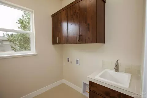 63369 Milestone Dr, Bend, OR 97703 photo 9