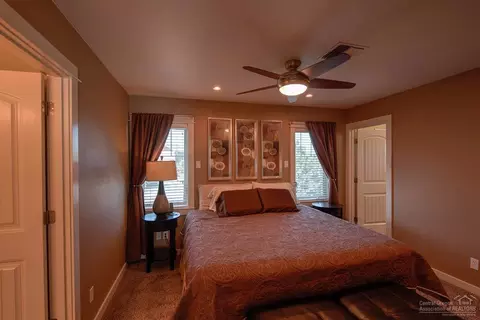 21406 Bradetich Loop, Bend, OR 97701 photo 11