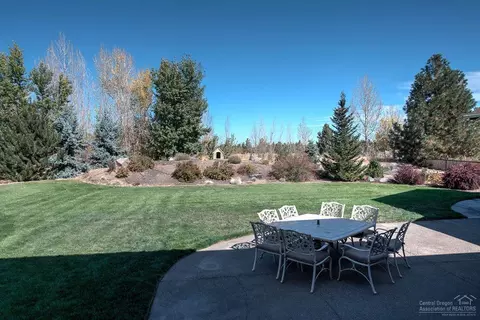 21406 Bradetich Loop, Bend, OR 97701 photo 23