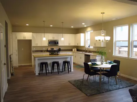 20792 SE Shea Ct, Bend, OR 97702 photo 5