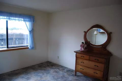 52812 Timber Lane Loop, La Pine, OR 97739 photo 10