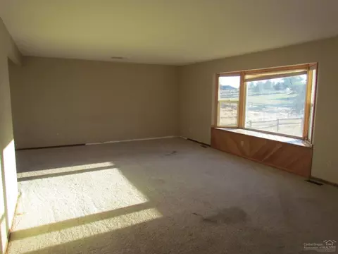 62484 Eagle Rd, Bend, OR 97701 photo 6