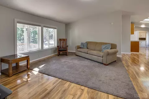 54775 Robin Ln, Bend, OR 97707 photo 8