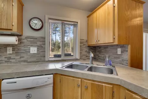 54775 Robin Ln, Bend, OR 97707 photo 15
