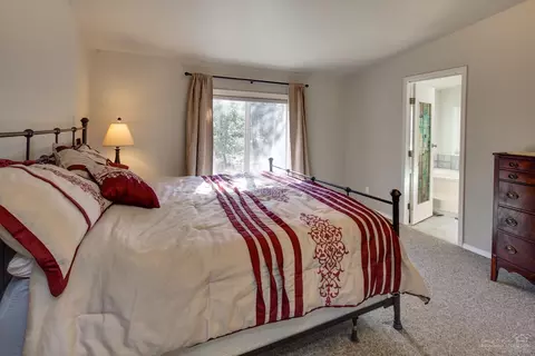 54775 Robin Ln, Bend, OR 97707 photo 18