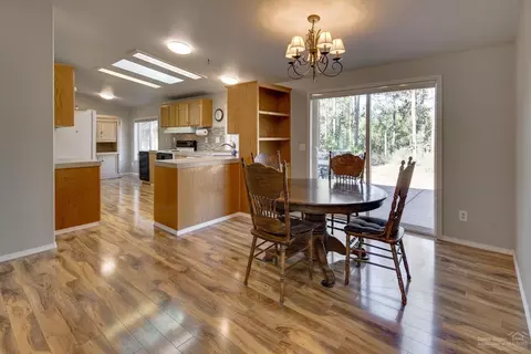 54775 Robin Ln, Bend, OR 97707 photo 12