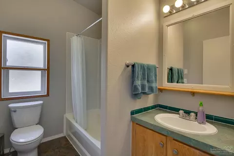 54775 Robin Ln, Bend, OR 97707 photo 17