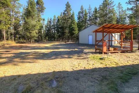 54775 Robin Ln, Bend, OR 97707 photo 21