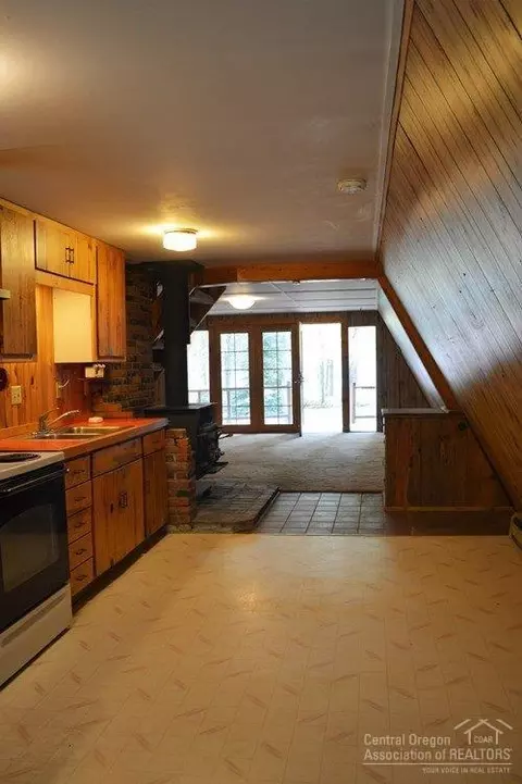 16950 Covina Rd, Bend, OR 97707 photo 6