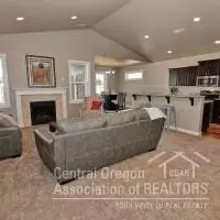 60935 SE Sweet Pea Ln, Bend, OR 97702 photo 9