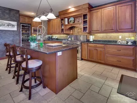 63430 Overtree Rd, Bend, OR 97701 photo 5