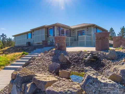 63430 Overtree Rd, Bend, OR 97701 photo 3