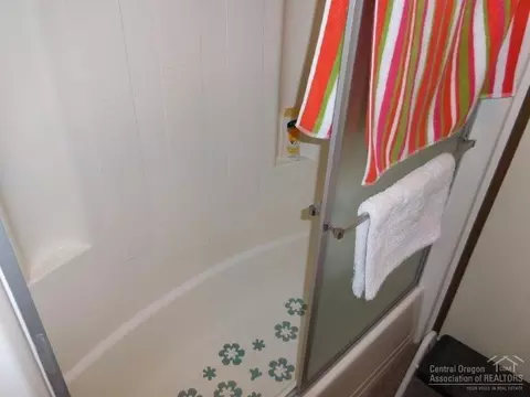 60964 Granite Dr, Bend, OR 97702 photo 16