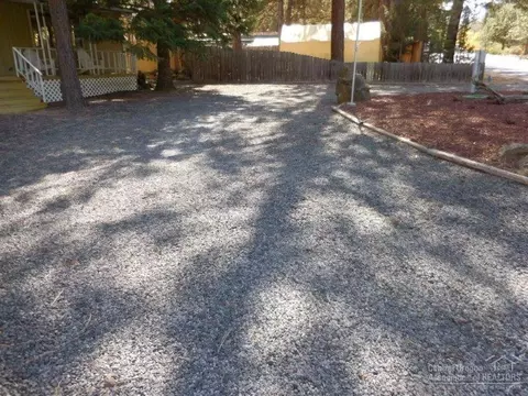 60964 Granite Dr, Bend, OR 97702 photo 22