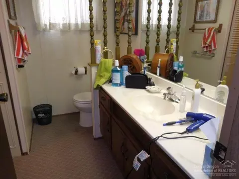 60964 Granite Dr, Bend, OR 97702 photo 18