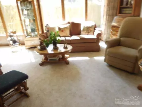 60964 Granite Dr, Bend, OR 97702 photo 5
